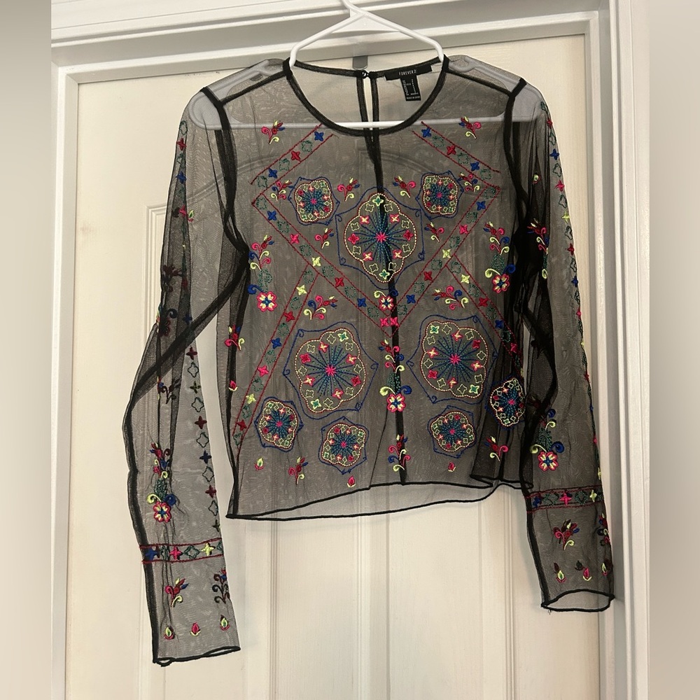 FOREVER 21 MESH EMBROIDERED SHIRT SZ S